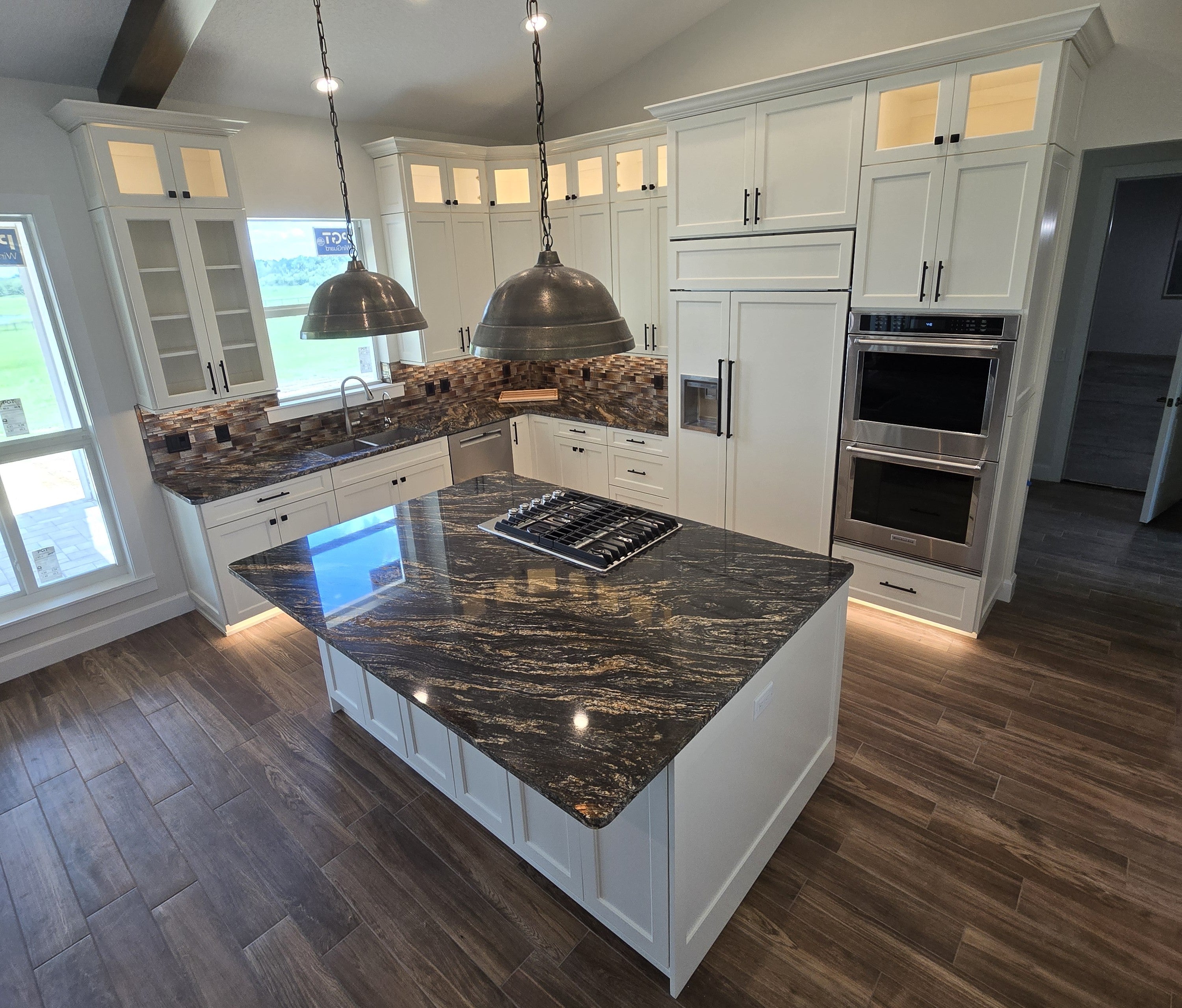 Creamy kitchen with shaker doors